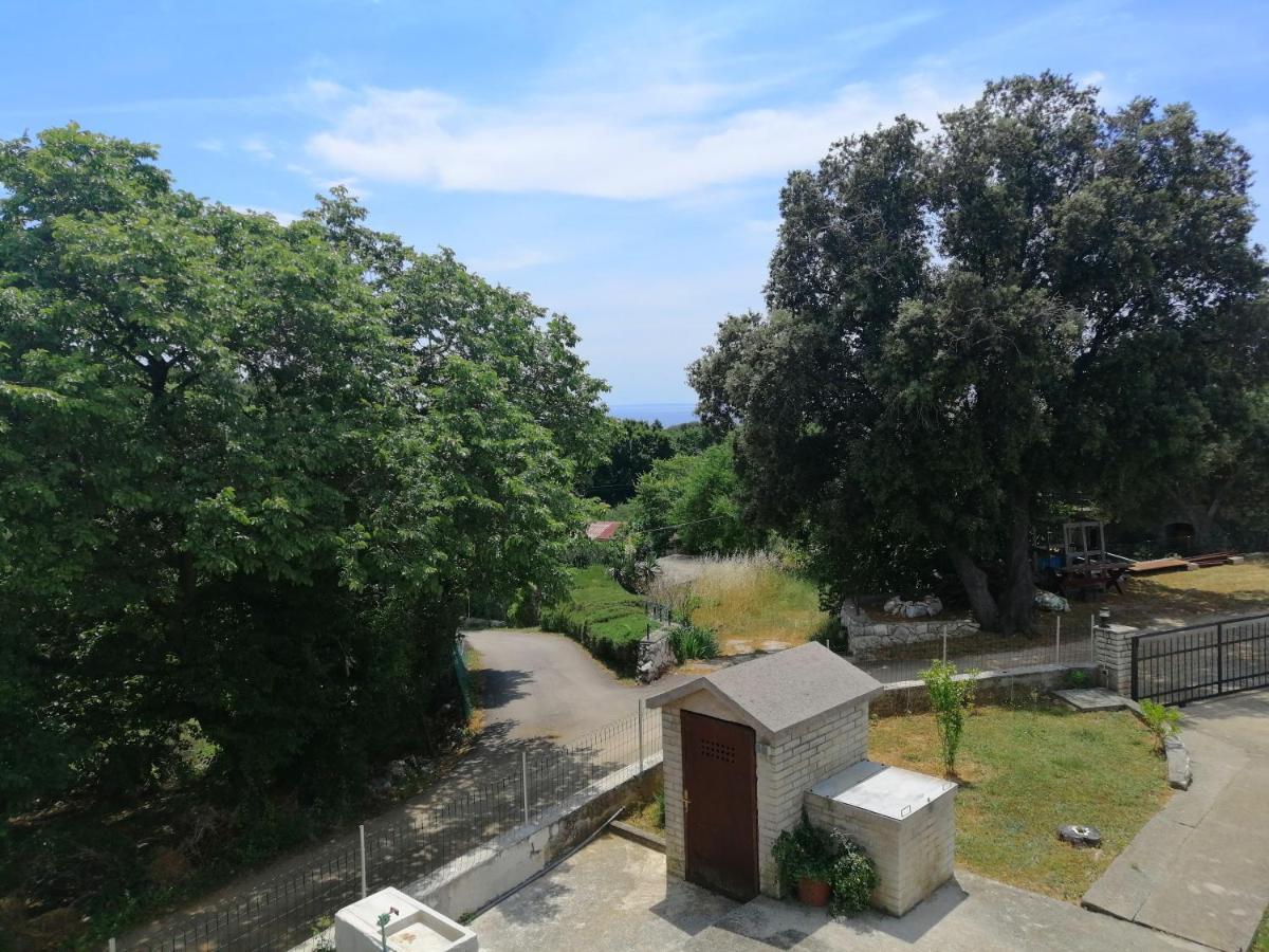 Apartment Martina Rab Town Exterior photo